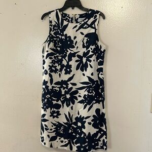 Carmen Mark Valvo Navy Blue & Cream Linen Floral Sleeveless Sheath Dress Size 8
